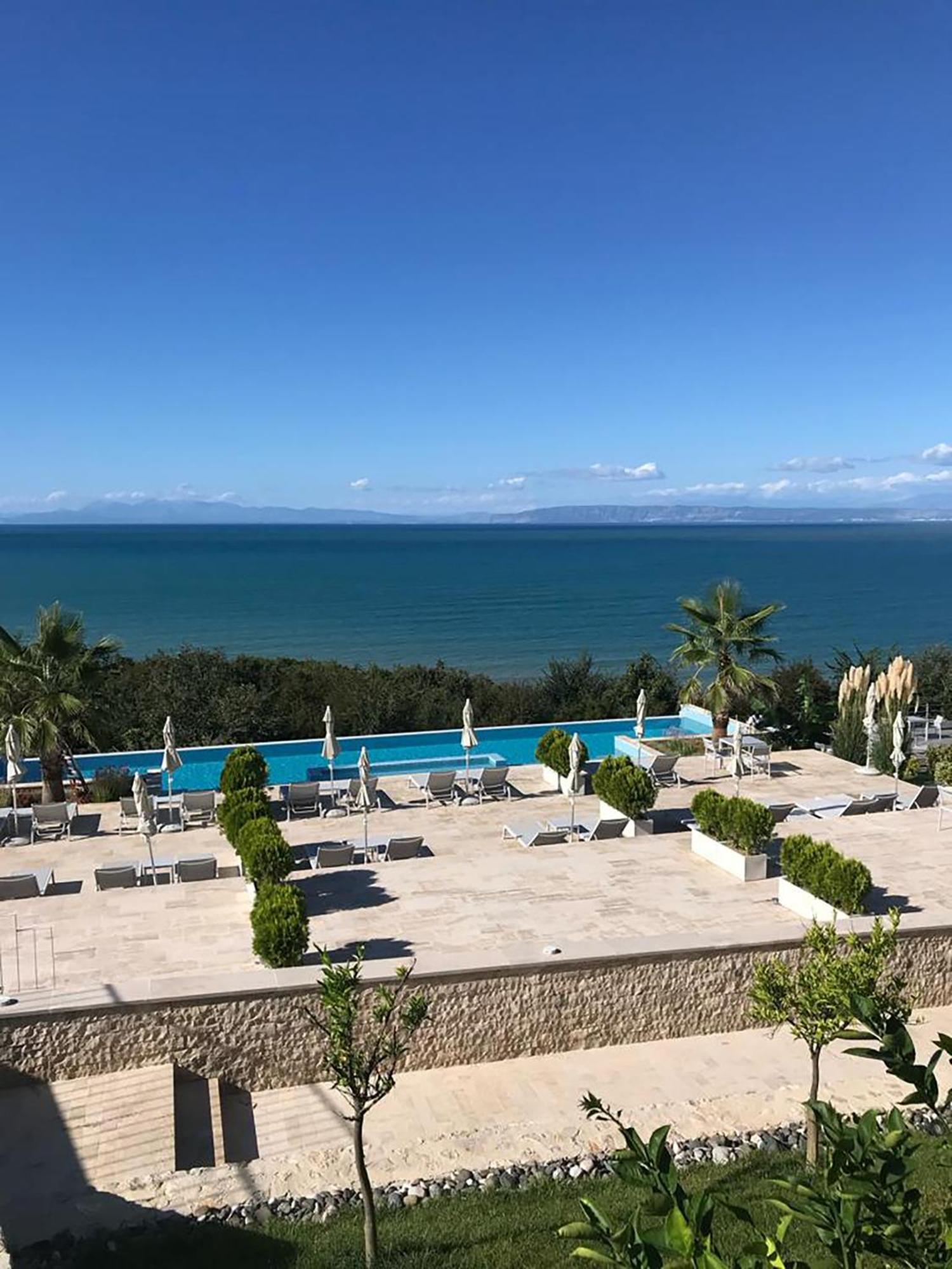 Deluxe Villa Jante Infinity Pool ドゥラス エクステリア 写真