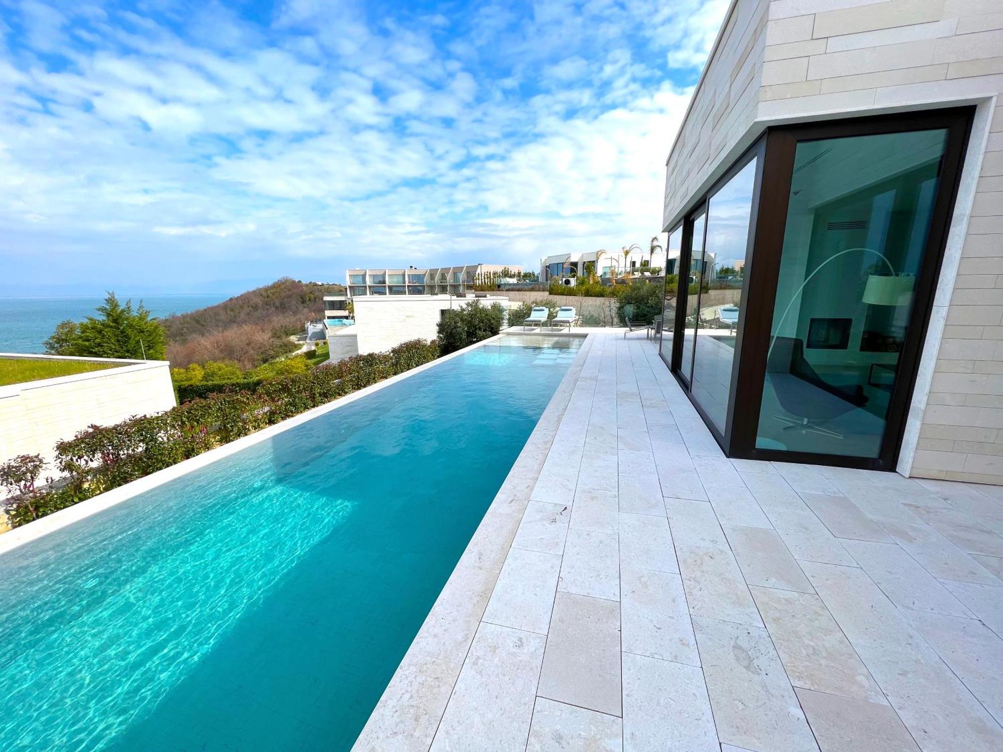 Deluxe Villa Jante Infinity Pool ドゥラス エクステリア 写真