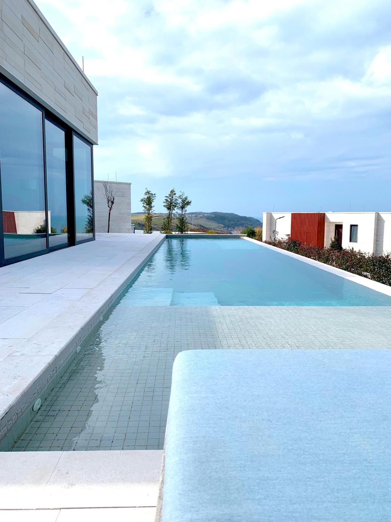 Deluxe Villa Jante Infinity Pool ドゥラス エクステリア 写真